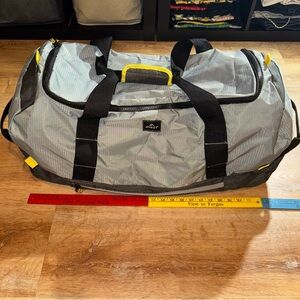 Quest Adventure Travel Duffel 45L Heavy Duty Full Zip Nylon Lightweight Carry-on